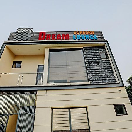 Dream Lounge Hotel Jalandhar Buitenkant foto