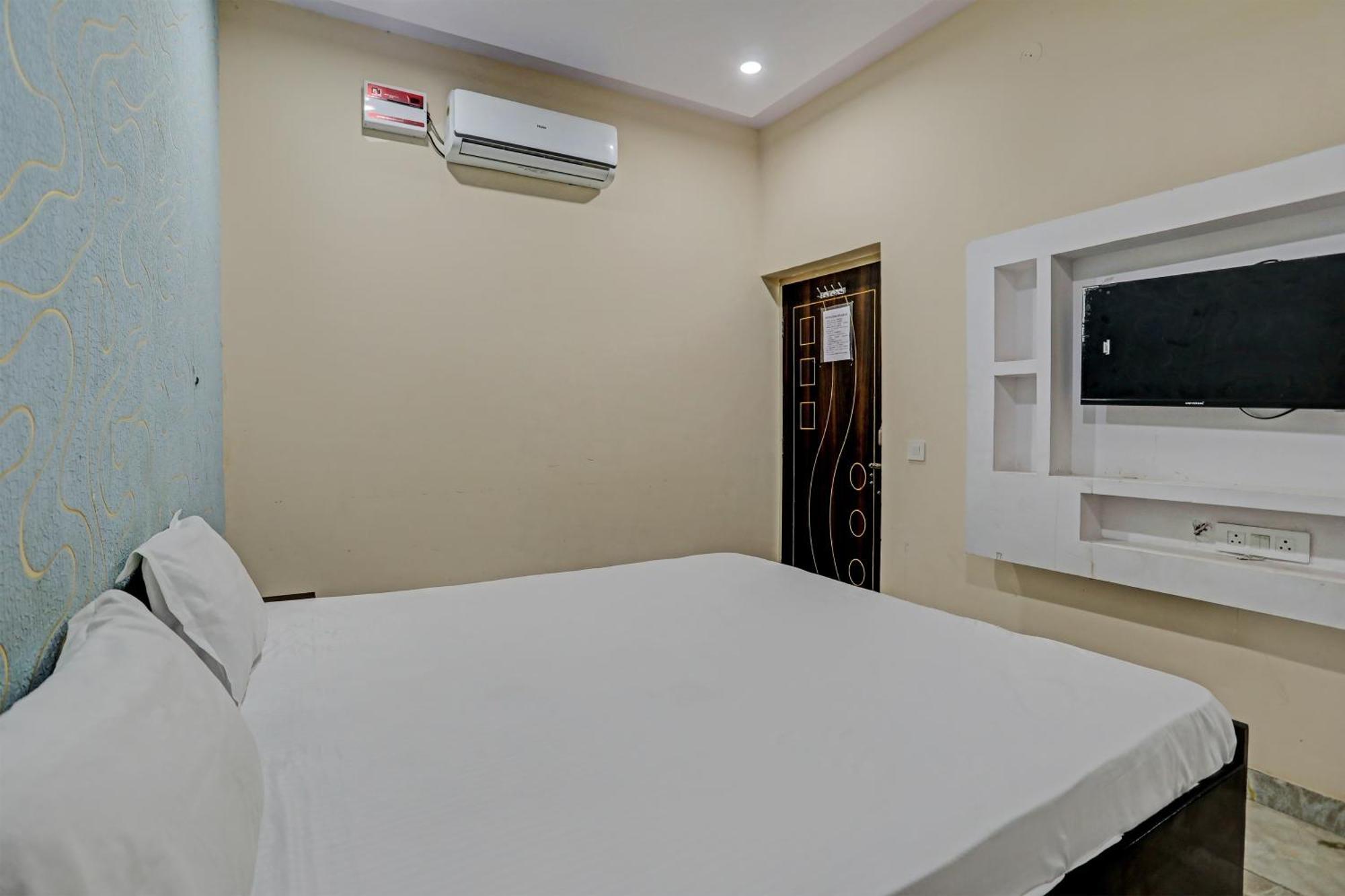 Dream Lounge Hotel Jalandhar Buitenkant foto
